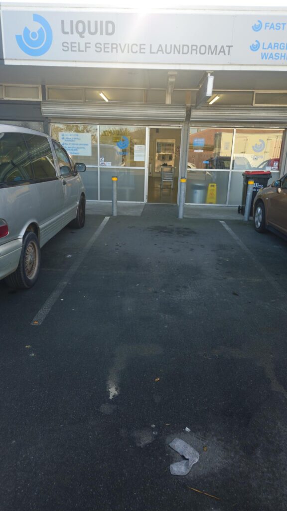 Laundromat listing image