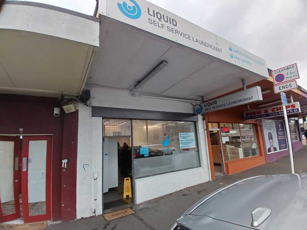 Laundromat listing image
