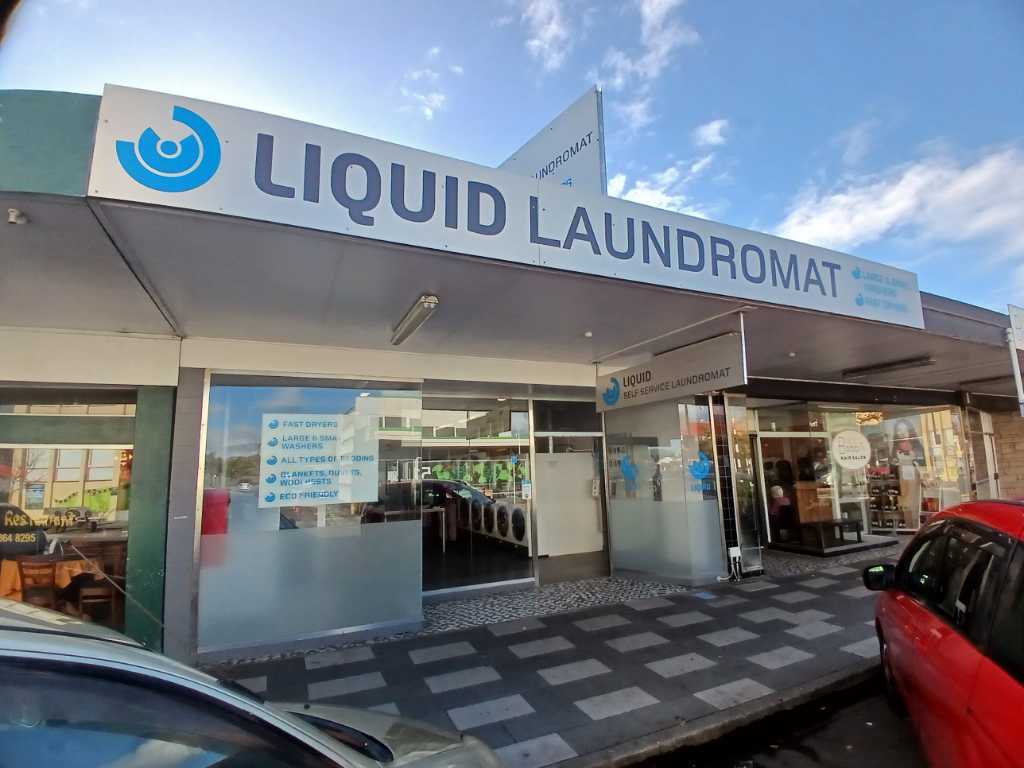 Laundromat listing image