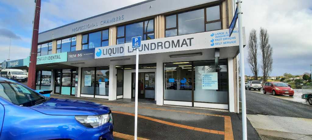 Laundromat listing image