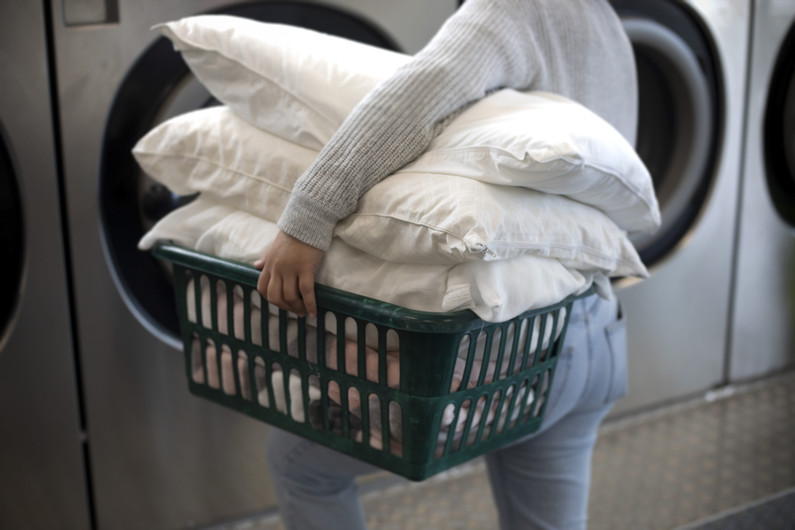 How to Wash Pillows at the Laundromat Liquid Laundromats